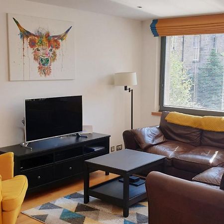 Altido Alluring 3Br Apt Near The Centre With Parking Edimburgo Exterior foto